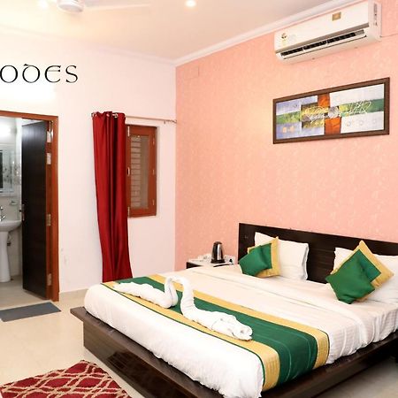 The Abodes House Hotel Greater Noida Exterior foto