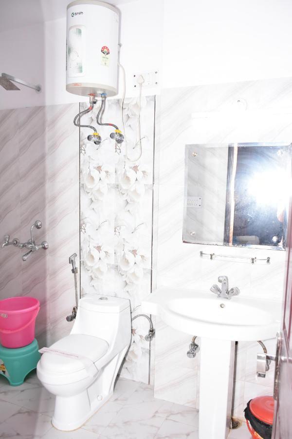 The Abodes House Hotel Greater Noida Exterior foto